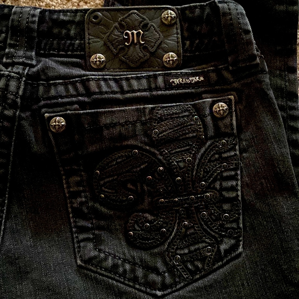 Black wash Miss Me jeans size 29